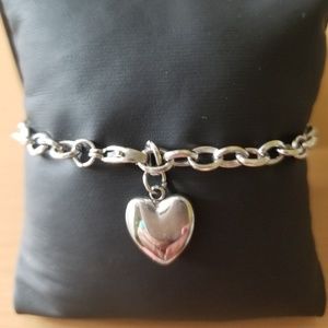 WOMEN'S SILVER HEART BRACELET 💗
